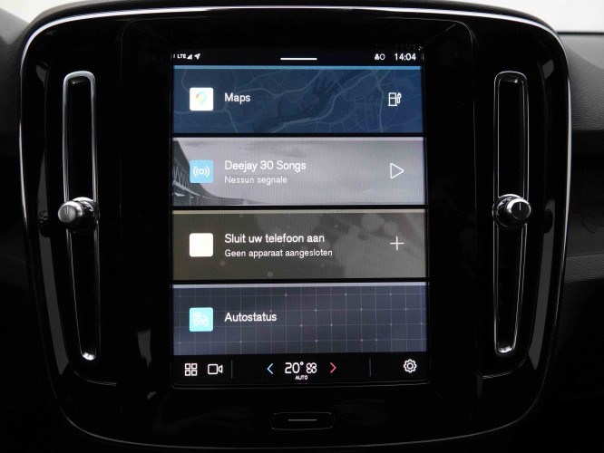 VOLVO_VOLVO_XC40_2653027_9.jpg