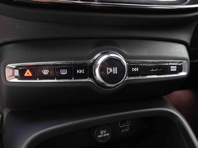 VOLVO_VOLVO_XC40_2653080_15.jpg