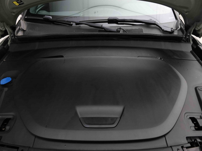 VOLVO_VOLVO_XC40_2653382_23.jpg