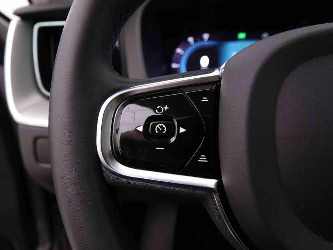 VOLVO_VOLVO_XC60_2547355_19.jpg