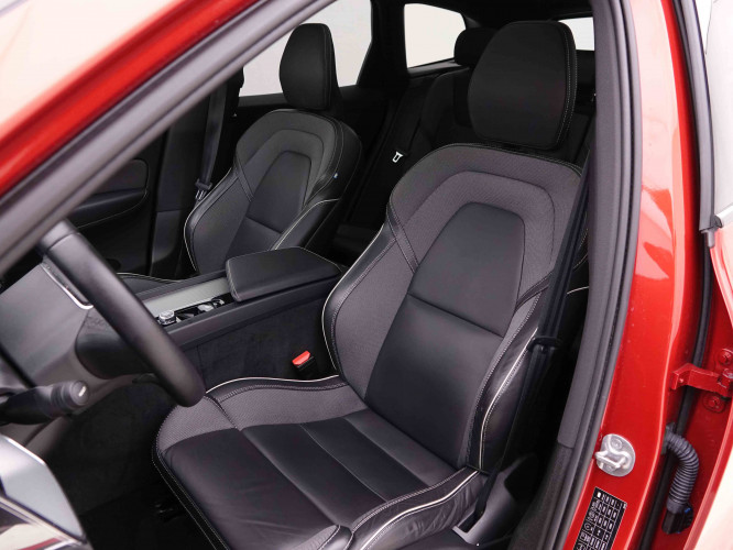 VOLVO_VOLVO_XC60_2548622_7.jpg