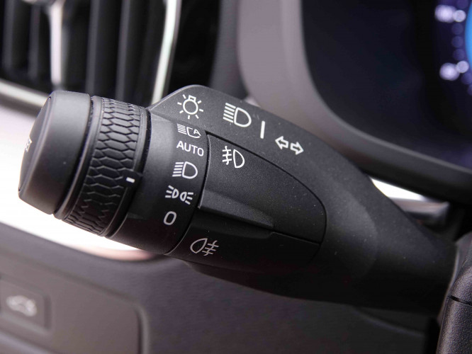 VOLVO_VOLVO_XC60_2548998_17.jpg