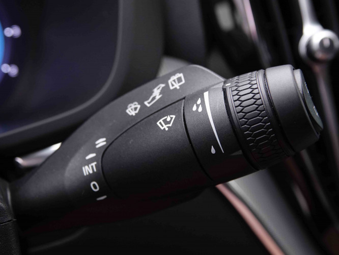 VOLVO_VOLVO_XC60_2548998_18.jpg