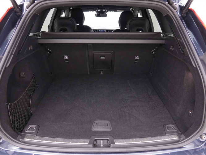 VOLVO_VOLVO_XC60_2548998_5.jpg