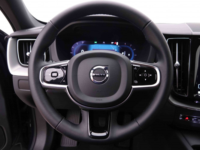 VOLVO_VOLVO_XC60_2548998_9.jpg