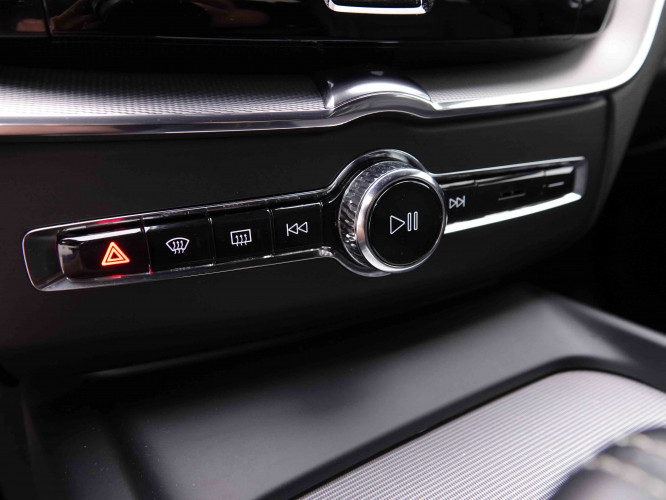 VOLVO_VOLVO_XC60_2549290_15.jpg