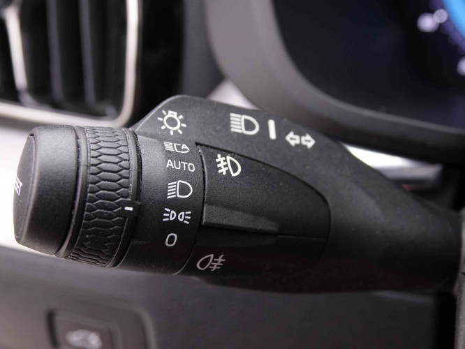 VOLVO_VOLVO_XC60_2549290_17.jpg