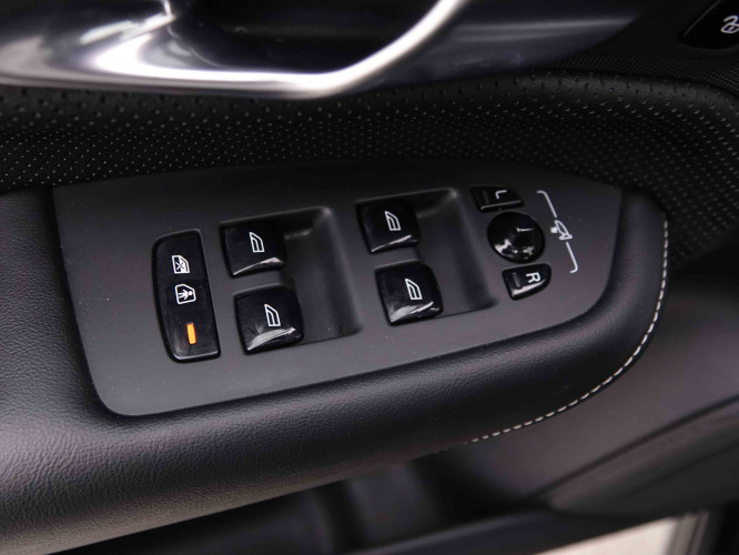 VOLVO_VOLVO_XC90_2548684_22.jpg