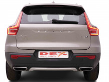 VOLVO_VOLVO_XC40_2549301_4.jpg